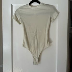 SKIMS T-SHIRT BODYSUIT size S